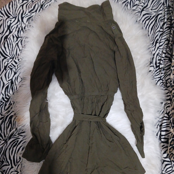 Derek Heart Women tie olive green button Down long shirt - Picture 7 of 10